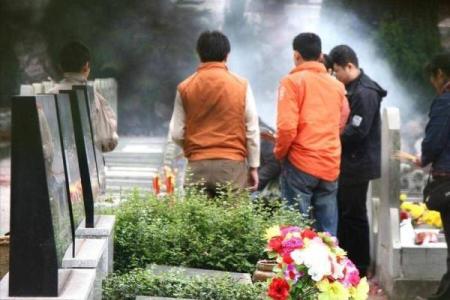 美国人上坟祭祖吗 美国华人如何祭拜祖先